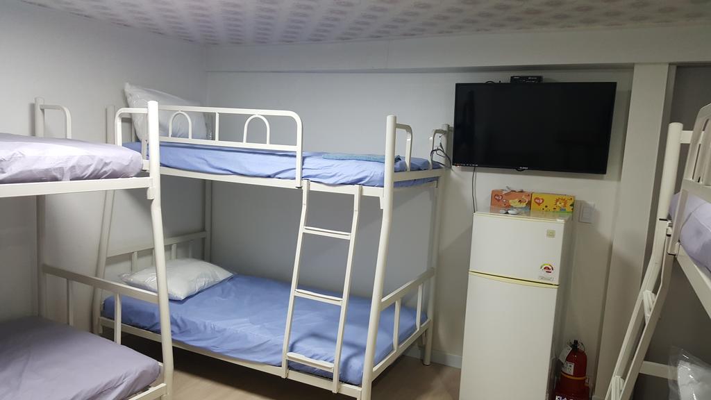 Hotel &