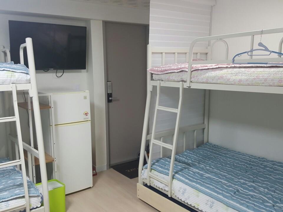 Hotel & 2*