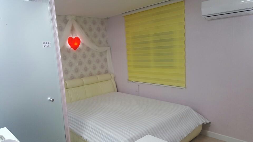 & Hotel 2*