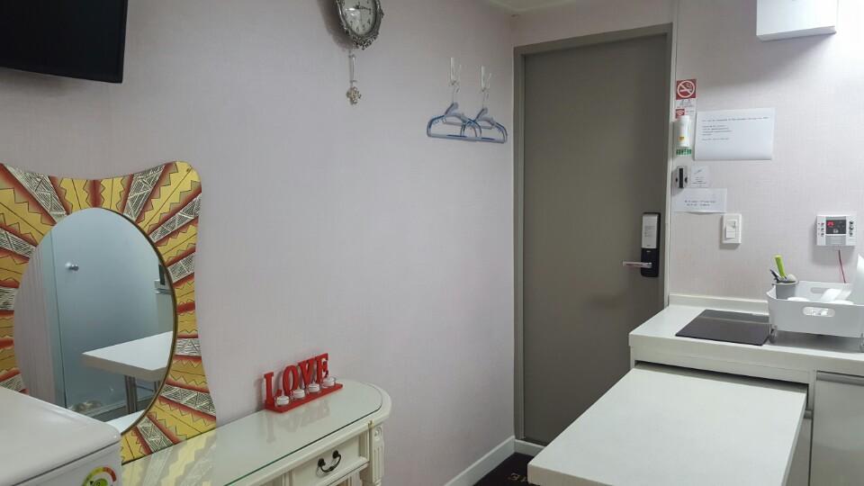 & Hotel 2*